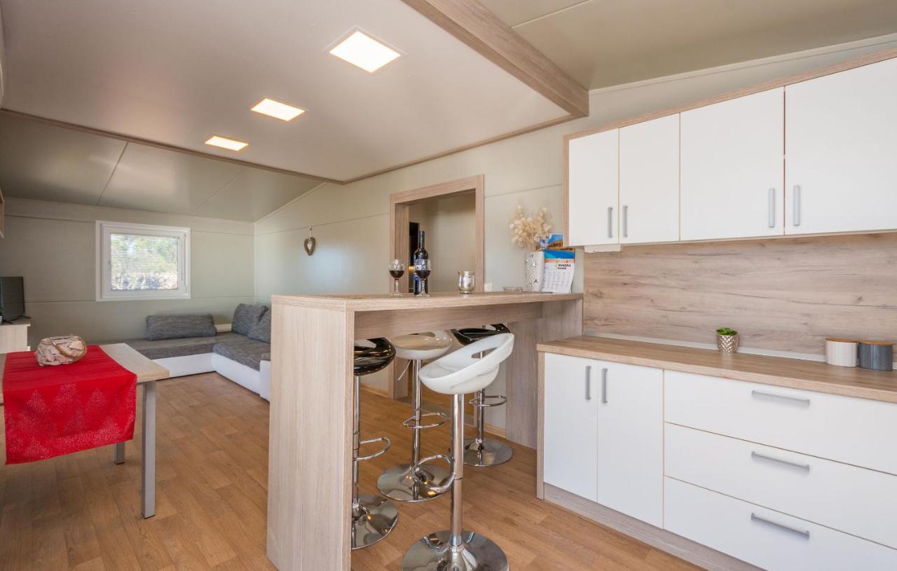 Mobile Home Rock Rose 1 Tkon Exterior photo
